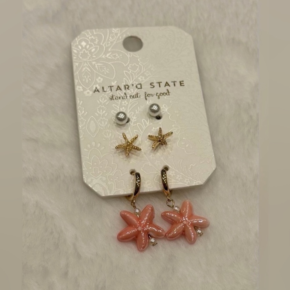 Altar'd State Pink and Gold Starfish Earring Set - Picture 3 of 4